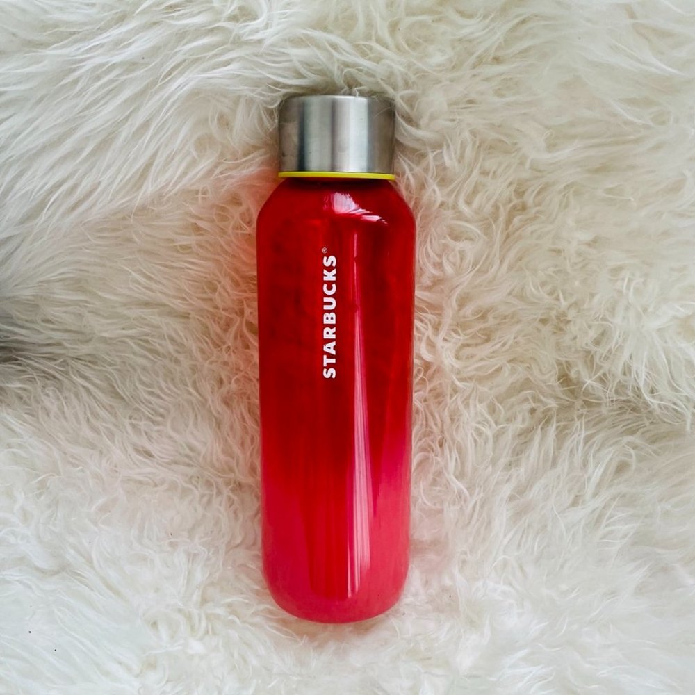 LIMITED EDITION! Starbucks 2022 Valentine Red Pink Ombre Glass Water Bottle 🥰